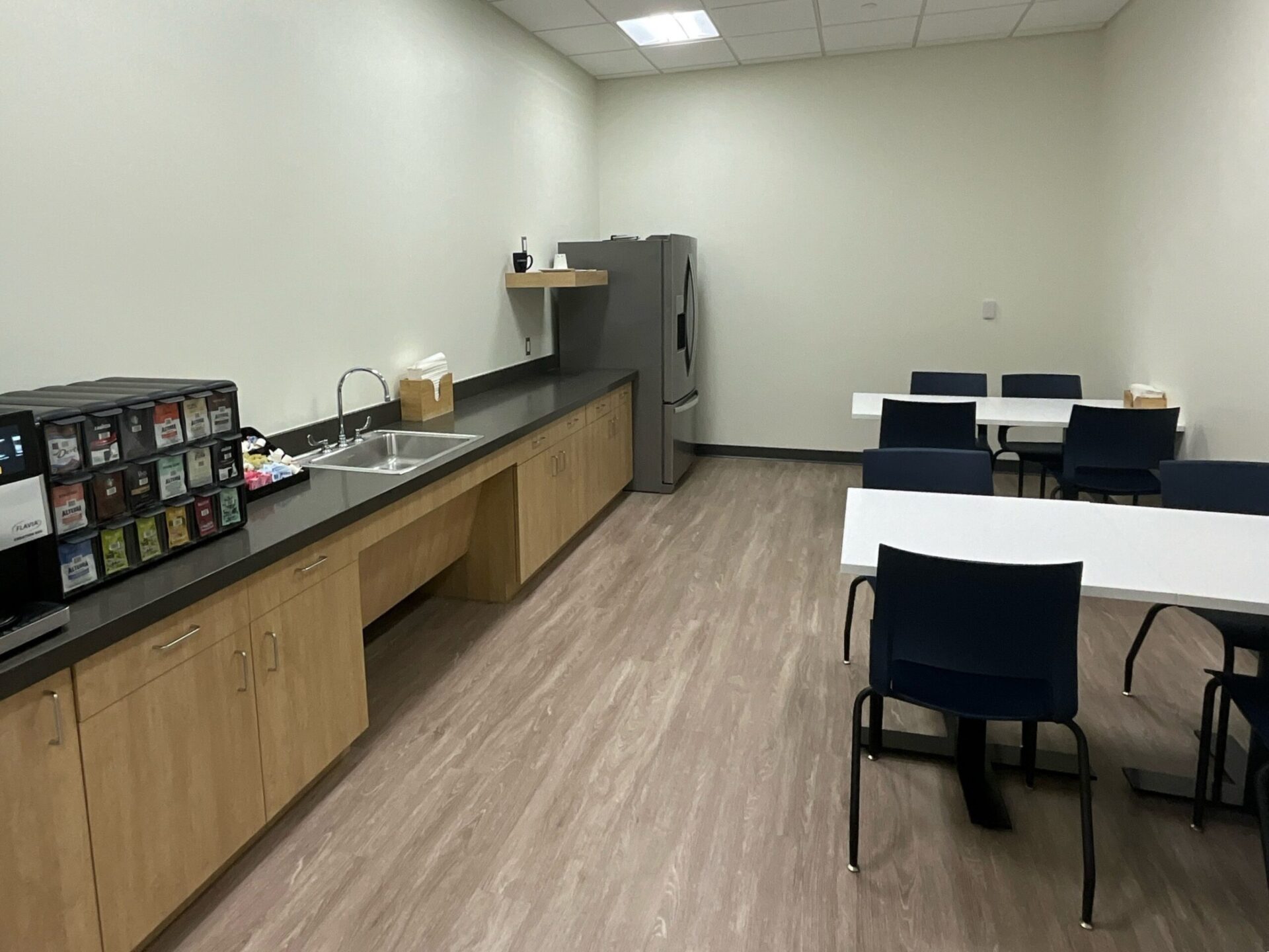 Data Center Commercial General Contractor Infinity Building Services, Inc. Bowie, MD www.infinitybuildinginc.com